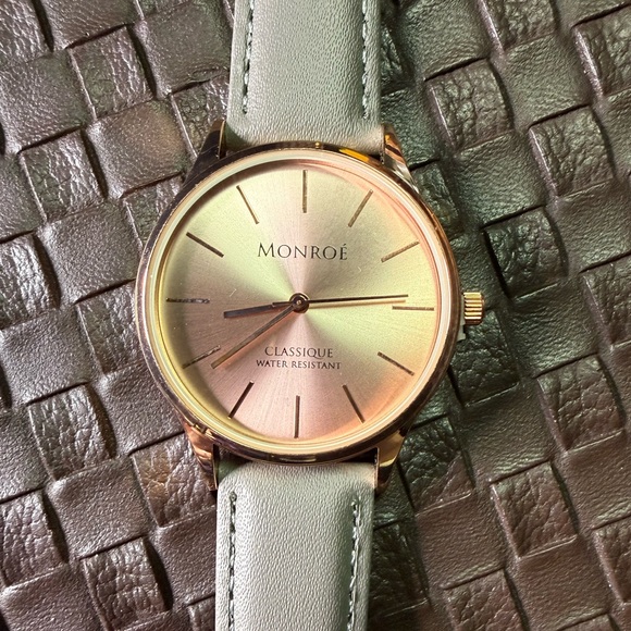 Accessories - Monroe by Maestro Classique Rose Gold Watch Gray Leather NWOT New Battery